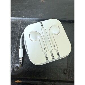 Apple OEM Wired White Ear Buds w/Case iPhone iPad iPod 3.5mm Aux Jack Headphones